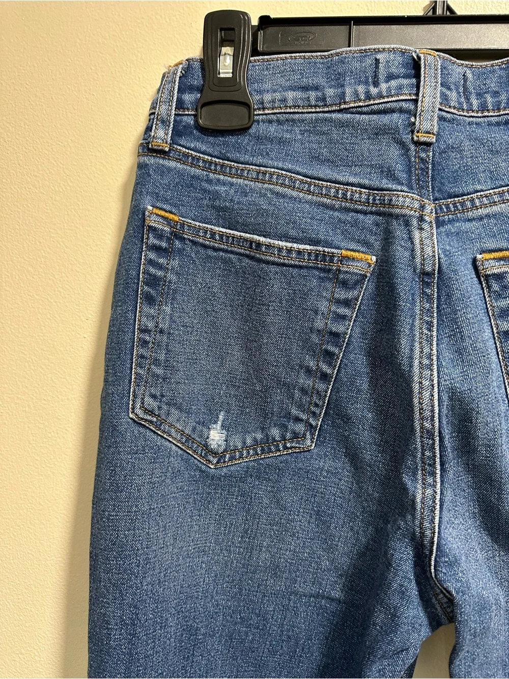 Women’s Abercrombie & Fitch Ultra High Rise Ankle Straight Distressed Jeans